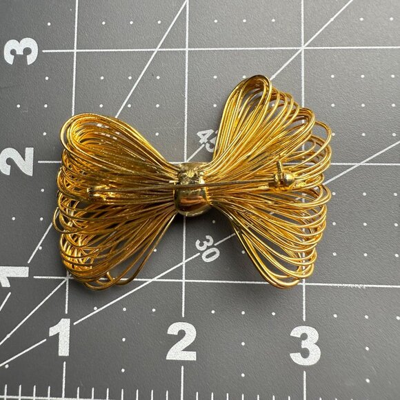 Vintage Gold Wire Bow Brooch Pin‎ Elegant Retro Costume Jewelry Accessory - Picture 5 of 5